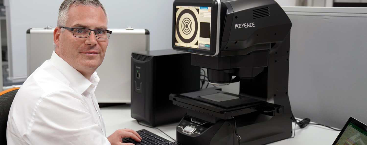 Calibration with Keyence measuring systems Calibration of Keyence measuring microscopes and projectors