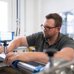 Calibration of flowmeters in the laboratory Flow rate Calibration of liquids, gases, flow and volumetric flow rate