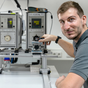 Calibration of immersion sensors in the thermodynamic laboratory Calibration of thermodynamic measurands