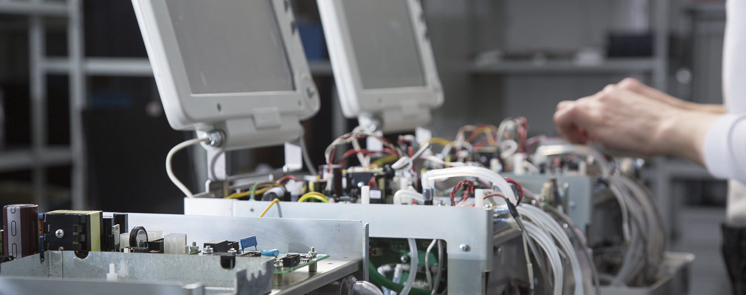 Manual manufacturing process Manual processes in the manufacture of medical devices