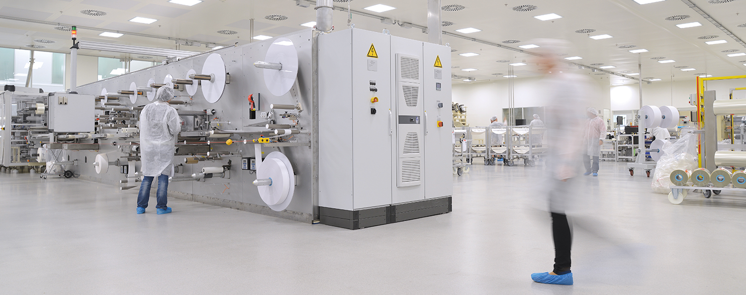 Clean room with production facilities in the medical technology production environment Clean room with production facilities at a medical technology company