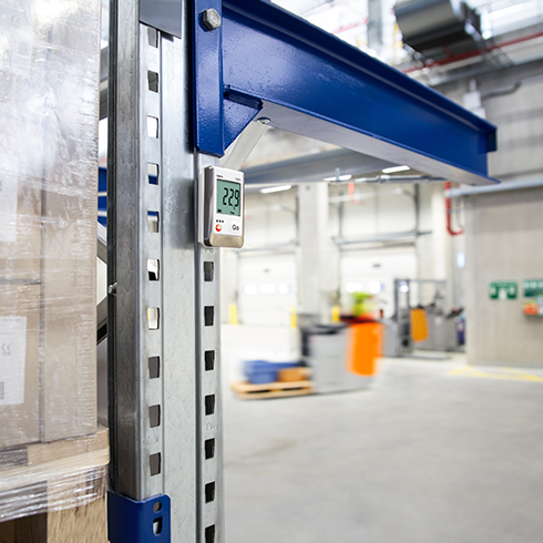 Monitoring system in the storage area Sensor of a monitoring system in a warehouse