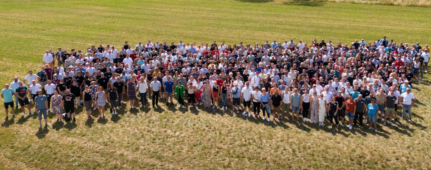Employees of Testo Industrial Services at the group picture at the summer party 2019
